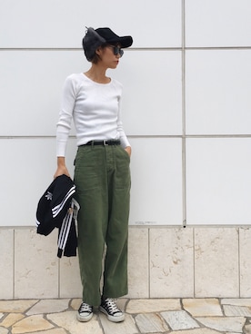 「カーキパンツ」｜asammyさん（レディース・170cm）の秋コーディネート