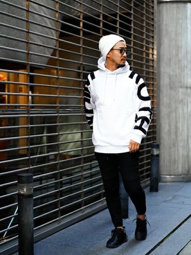 「WHIM ROTH（ウィムロス）のアイテム」を使った、adamsJUGGLERさん（メンズ・173cm）の冬コーディネート