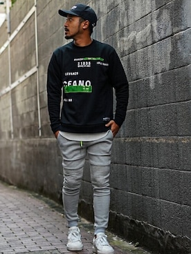 「adamsJUGGLER（アダムスジャグラー）のプログレスバイカースウェットパンツ（スウェットパンツ）」を使った、adamsJUGGLERさん（メンズ・173cm）の冬コーディネート