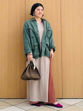 「アイテム（ミリタリージャケット）」を使った、B:MING by BEAMS WOMENさん（レディース・154cm）の春コーディネート