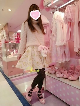 「L'EST ROSE（レストローズ）のアイテム（トップス）」を使った、そらさん（レディース・162cm）の冬コーディネート