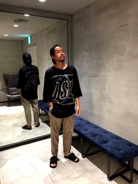 「DIESEL OSAKA」｜「アイテム（チノパンツ）」を使った、SHOさん（メンズ・177cm）の夏コーディネート