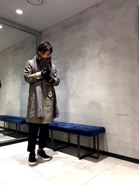 「DIESEL（ディーゼル）のアイテム（トレンチコート）」を使った、SHOさん（メンズ・177cm）の秋コーディネート