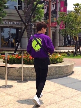 「coen（コーエン）の【GO OUT6月号掲載】SUNNY SPORTS（サニースポーツ）別注USAコットンハーフスリーブT（Tシャツ/カットソー、パープル系）」を使った、Rgさん（メンズ・174cm）の春コーディネート