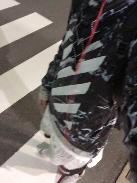 「OFF-WHITE」｜「アイテム（マウンテンパーカー）」を使った、624さん（メンズ・175cm）の冬コーディネート