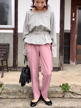 「くすみピンク」｜「アイテム（スラックス）」を使った、ai_aiさん（レディース・158cm）の春コーディネート