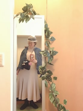 「カオリノモリ」｜「アイテム（デニムジャケット）」を使った、えちご屋さん（レディース・168cm）の秋コーディネート