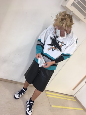 「no brand（ノーブランド）のアイテム（Tシャツ/カットソー、ブルー系）」を使った、kazuhoさん（メンズ・181cm）の春コーディネート