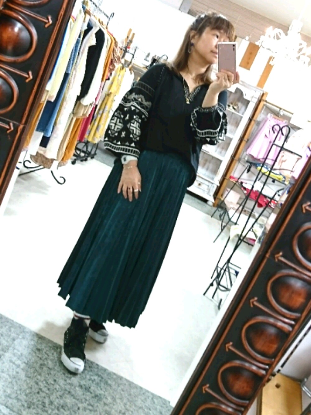 【新品】 TODAYFUL エンブロイダリースキッパーブラウス ≪SPECIAL PRICE≫エンブロイダリースキッパーブラウス | AKTE