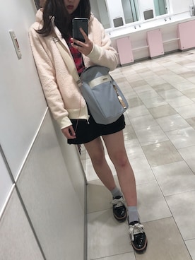 「jouetie（ジュエティ）のフェイクスウェードフリンジスカート（スカート、ブラック系）」を使った、namiさん（レディース・163cm）の春コーディネート