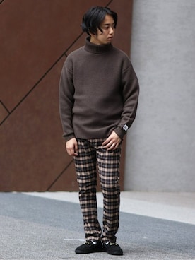 「JOURNAL STANDARD relume（ジャーナルスタンダード　レリューム）のアイテム（ニット/セーター）」を使った、SASAさん（メンズ・175cm）の冬コーディネート