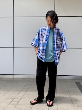 「417 EDIFICE（フォーワンセブンエディフィス）の◆【BIG SHIRTS / ビックシャツ】 バンドカラーワークシャツ（シャツ/ブラウス、ブルー系）」を使った、SASAさん（メンズ・175cm）の夏コーディネート