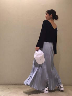 「BEAUTY&YOUTH UNITED ARROWS（ビューティーアンドユースユナイテッドアローズ）のアイテム（ニット/セーター、ブルー系）」を使った、Ayano Fujitaさん（レディース・165cm）の冬コーディネート