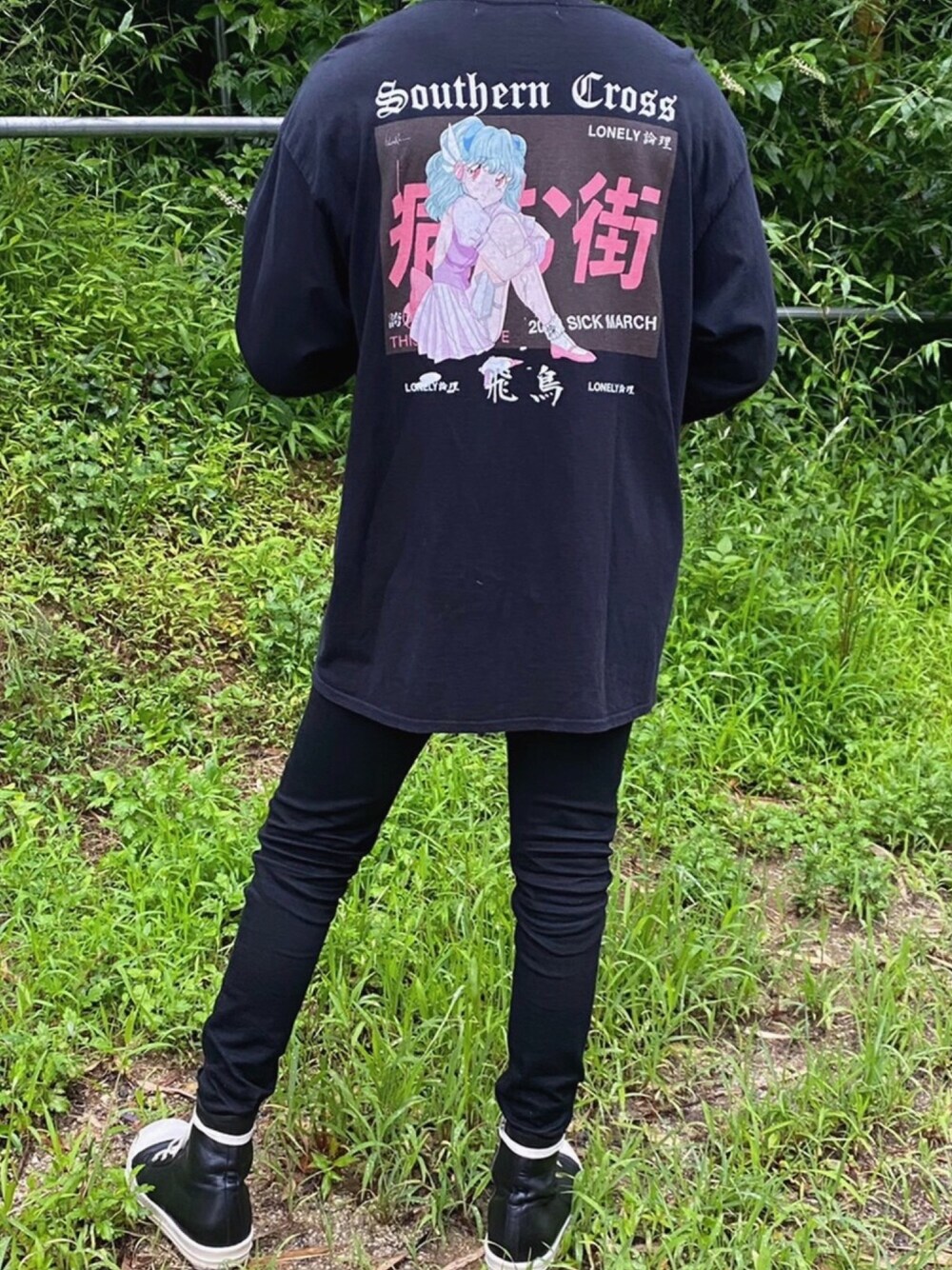 「UNIQLOのアイテム（パンツ、ブラック系）」を使った、plzkillmeさん（メンズ・170cm）の夏コーディネートの1枚目の写真