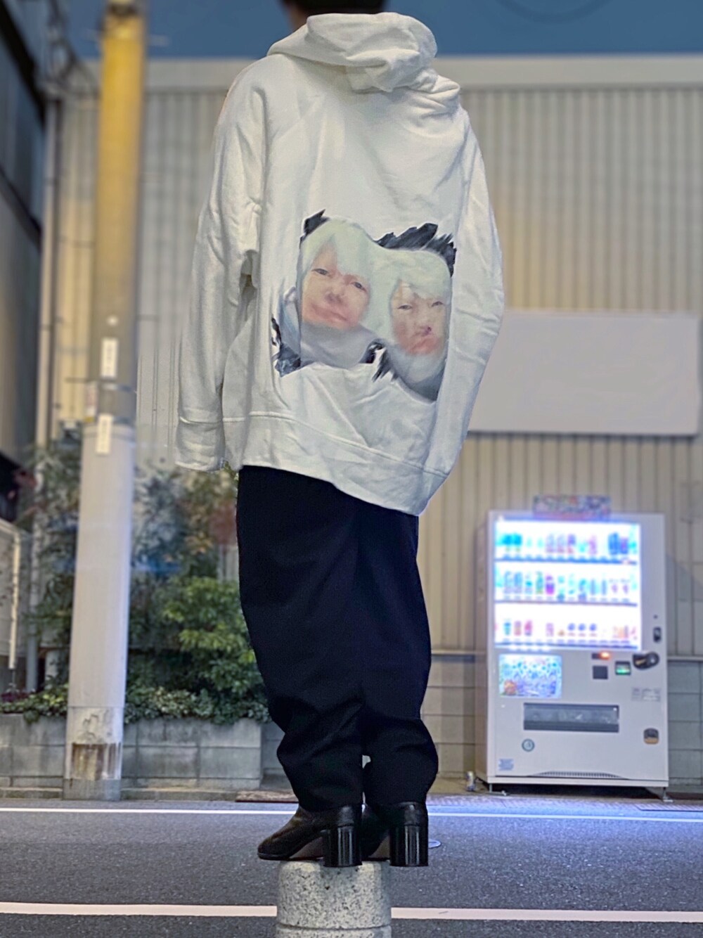 「BALMUNGのアイテム（ジャケット/アウター、ホワイト系）」を使った、plzkillmeさん（メンズ・170cm）の秋コーディネートの1枚目の写真