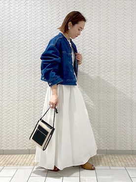 「アパートバイローリーズ」｜「アイテム（デニムジャケット）」を使った、まゆてぃんさん（レディース・153cm）の春コーディネート