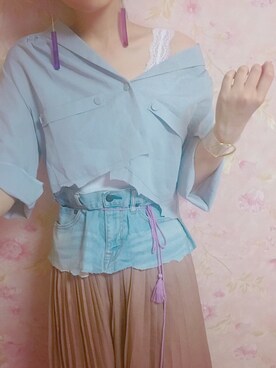 「アイテム（バングル/リストバンド）」を使った、杜老倌さん（レディース・172cm・20代）の夏コーディネート