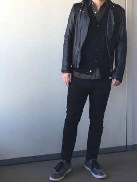 「シルバー」｜「アイテム（ライダースジャケット）」を使った、きつね顔さん（メンズ・173cm）の春コーディネート