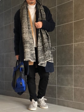 「COS（コス）のアイテム（チェスターコート）」を使った、きつね顔さん（メンズ・173cm）の冬コーディネート