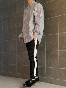 「DISCOVERED（ディスカバード）のアイテム（シューズ）」を使った、きつね顔さん（メンズ・173cm）の秋コーディネート