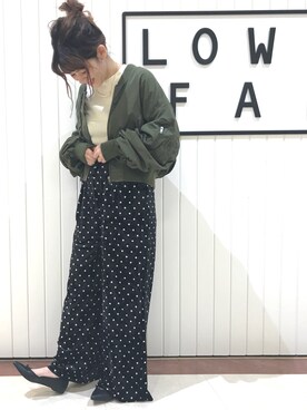 「ラメニット」｜「アイテム（MA-1）」を使った、LOWRYSFARM ゆめタウン出雲さん（レディース・156cm）の秋コーディネート