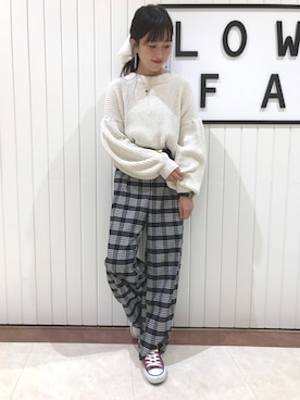 「CONVERSE（コンバース）のCONVERSE コンバース オール スター オックス / ALL STAR OX (MRN) 32163522（スニーカー）」を使った、LOWRYSFARM ゆめタウン出雲さん（レディース・158cm）の秋コーディネート