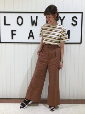 「KOMONO.（コモノ）のアイテム（アナログ腕時計）」を使った、LOWRYSFARM ゆめタウン出雲さん（レディース・158cm）の春コーディネート