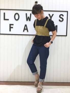 「KOMONO.（コモノ）のアイテム（アナログ腕時計）」を使った、LOWRYSFARM ゆめタウン出雲さん（レディース・158cm）の夏コーディネート