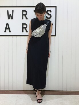 「アイテム（ボディバッグ/ウエストポーチ、シルバー系）」を使った、LOWRYSFARM ゆめタウン出雲さん（レディース・158cm）の夏コーディネート