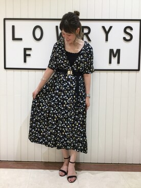「KOMONO.（コモノ）のアイテム（アナログ腕時計）」を使った、LOWRYSFARM ゆめタウン出雲さん（レディース・158cm）の夏コーディネート