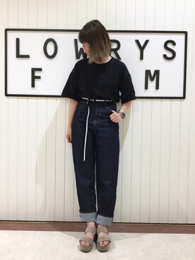 「KOMONO.（コモノ）のアイテム（アナログ腕時計）」を使った、LOWRYSFARM ゆめタウン出雲さん（レディース・158cm）の夏コーディネート