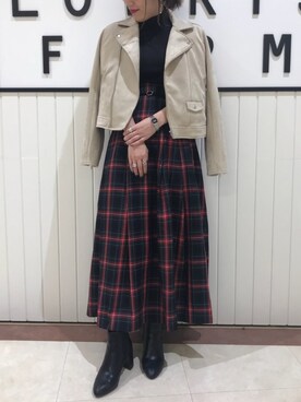 「マキシスカート」｜「アイテム（ライダースジャケット）」を使った、LOWRYSFARM ゆめタウン出雲さん（レディース・155cm）の秋コーディネート