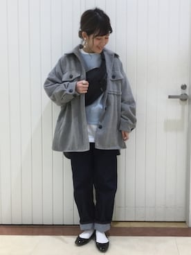 「LOWRYS FARM（ローリーズファーム）のCONEハイライズワイドデニム　800874（デニムパンツ）」を使った、LOWRYSFARM ゆめタウン出雲さん（レディース・155cm）の冬コーディネート