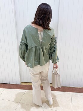 「LOWRYS FARM（ローリーズファーム）のカラーフレアパンツ  892044（その他パンツ）」を使った、LOWRYSFARM ゆめタウン出雲さん（レディース・165cm）の夏コーディネート