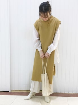 「LOWRYS FARM（ローリーズファーム）のカラーフレアパンツ  892044（その他パンツ）」を使った、LOWRYSFARM ゆめタウン出雲さん（レディース・165cm）の夏コーディネート