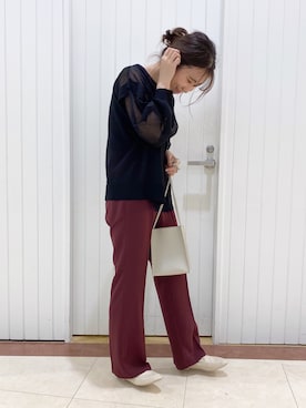 「LOWRYS FARM（ローリーズファーム）のカラーフレアパンツ  892044（その他パンツ）」を使った、LOWRYSFARM ゆめタウン出雲さん（レディース・165cm）の秋コーディネート