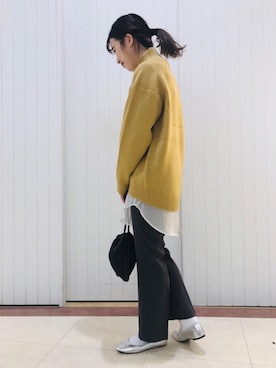 「LOWRYS FARM（ローリーズファーム）のカラーフレアパンツ  892044（その他パンツ）」を使った、LOWRYSFARM ゆめタウン出雲さん（レディース・165cm）の秋コーディネート