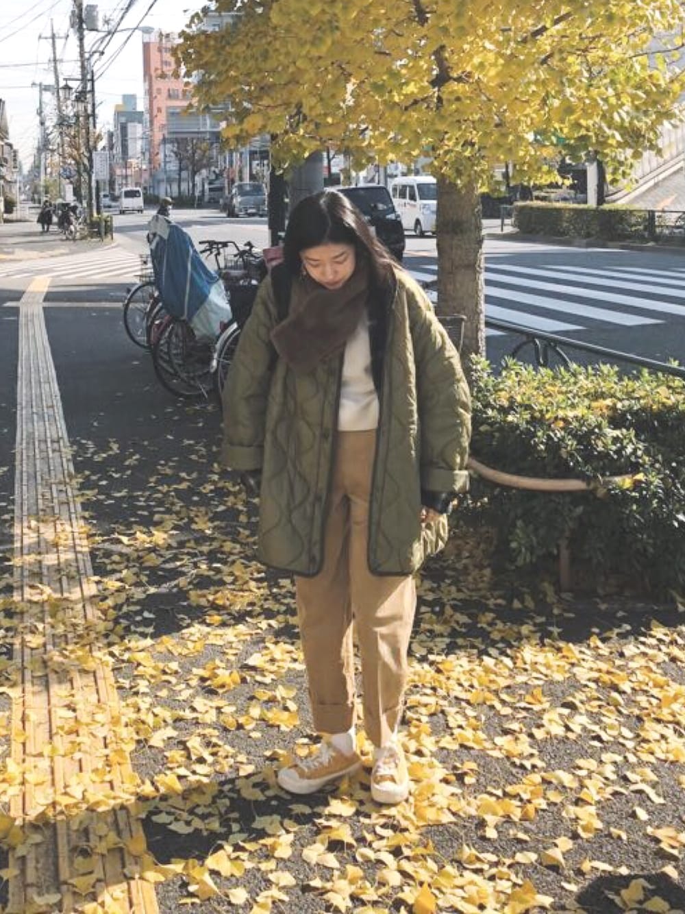「冬、BEAUTY&YOUTH UNITED ARROWS、excelsior」｜「BEAUTY&YOUTH UNITED ARROWSのアイテム（チノパンツ、ベージュ系）」を使った、WeiHsuanさん（レディース・162cm）の冬コーディネートの1枚目の写真