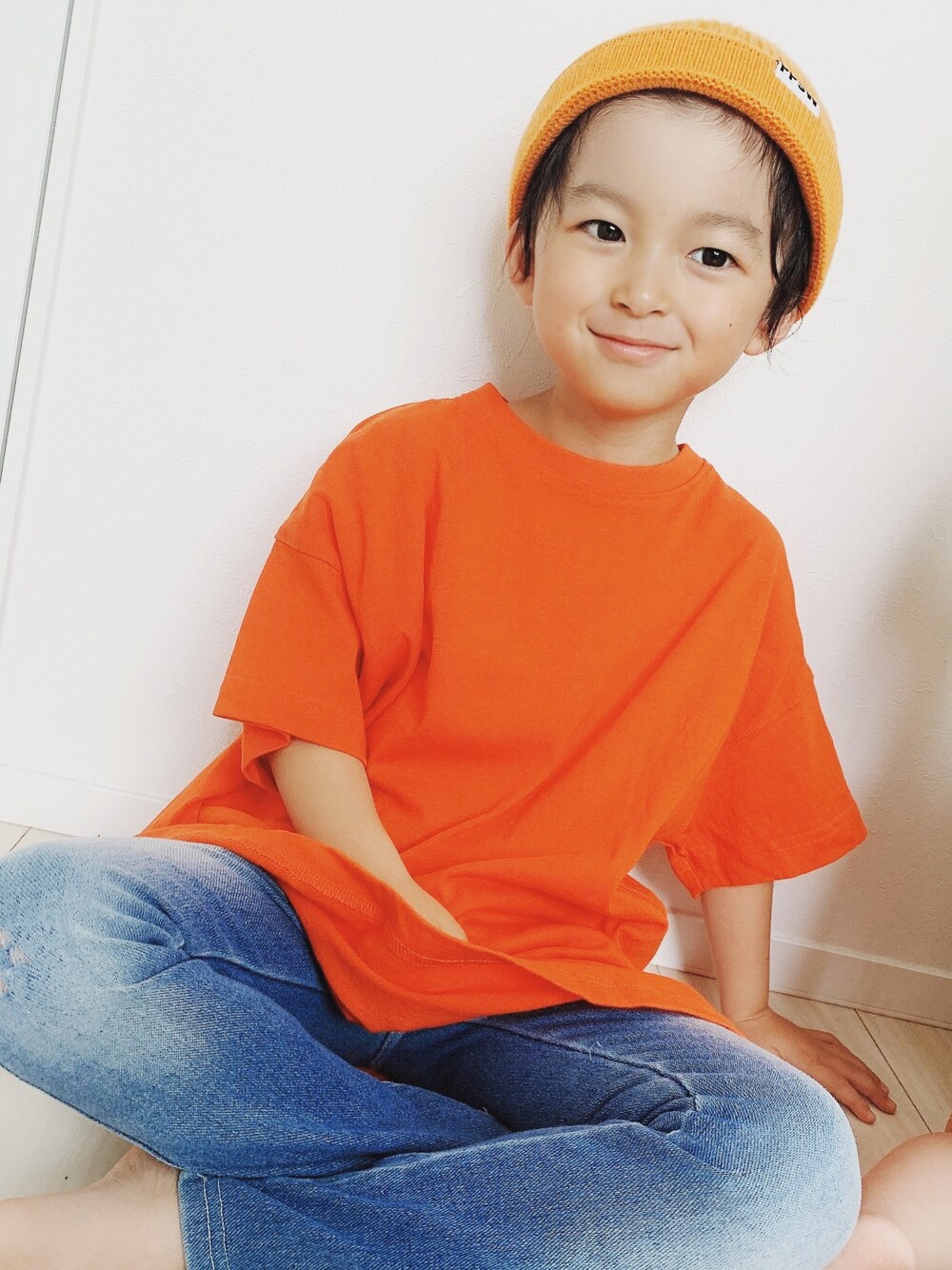 「kids、kidsfashion、キッズコーデ、キッズファッション、devirock、5歳男の子、シンプルコーデ、オレンジ」｜「devirockのアイテム（Tシャツ/カットソー、オレンジ系）」を使った、gakuchinさん（キッズ・110cm）の春コーディネートの1枚目の写真