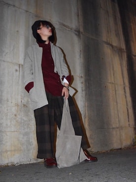 「red」｜「アイテム（ハンチング/ベレー帽）」を使った、Hitomiさん（レディース・165cm）の秋コーディネート