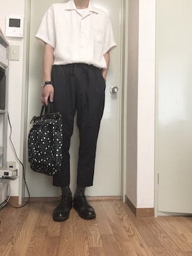 「BASISBROEK（バシスブルック）のアイテム（スラックス）」を使った、フジさん（メンズ・177cm）の夏コーディネート