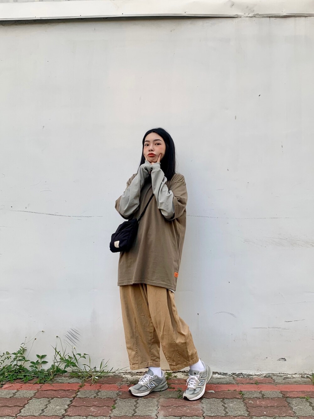 「ootd、wlofsd、jks、GOOPiMADE、990v5、混搭」｜「wlofsdのアイテム（Tシャツ/カットソー、その他）」を使った、JNさん（レディース・157cm）の秋コーディネートの1枚目の写真