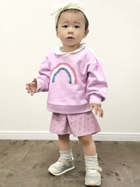 「babygap」｜「アイテム（スウェット）」を使った、GAP Kids＆Babyさん（キッズ・78cm）の秋コーディネート