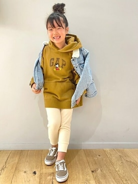 「GAP（ギャップ）のアイテム（ジャケット/アウター）」を使った、GAP Kids＆Babyさん（キッズ・120cm）の秋コーディネート