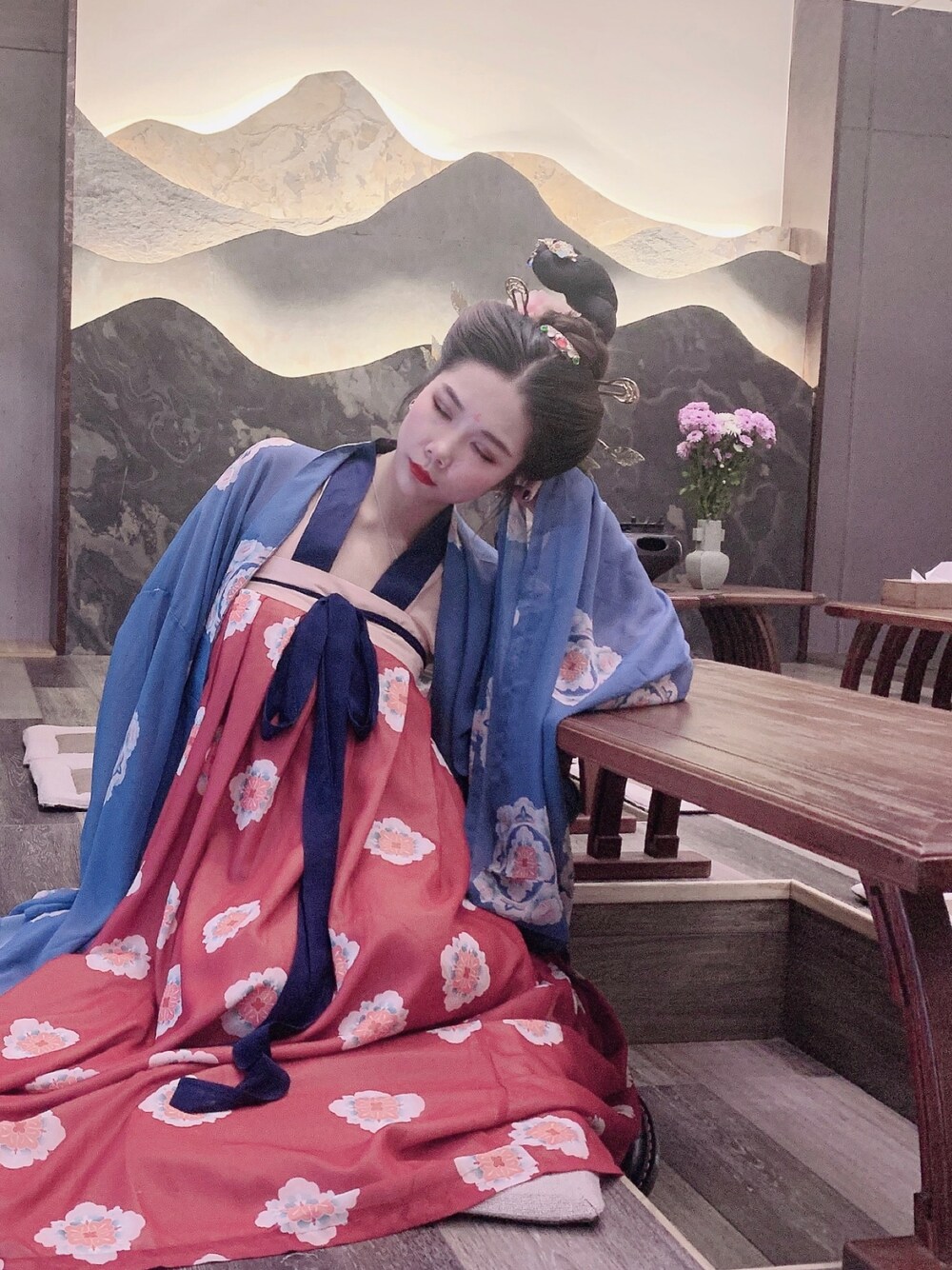 「汉服」｜「汉服のアイテム（ワンピース/ドレス、ブルー系）」を使った、陶陶さん（レディース・165cm）の秋コーディネートの1枚目の写真