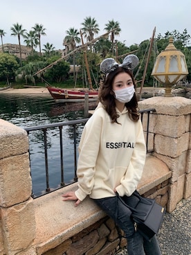 「FOG ESSENTIALS（エフオージーエッセンシャルズ）のアイテム（スウェット）」を使った、elicia maさん（レディース・163cm）の冬コーディネート