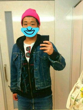 「しまむら（シマムラ）のアイテム（Tシャツ/カットソー）」を使った、諒さん（メンズ・173cm）の冬コーディネート