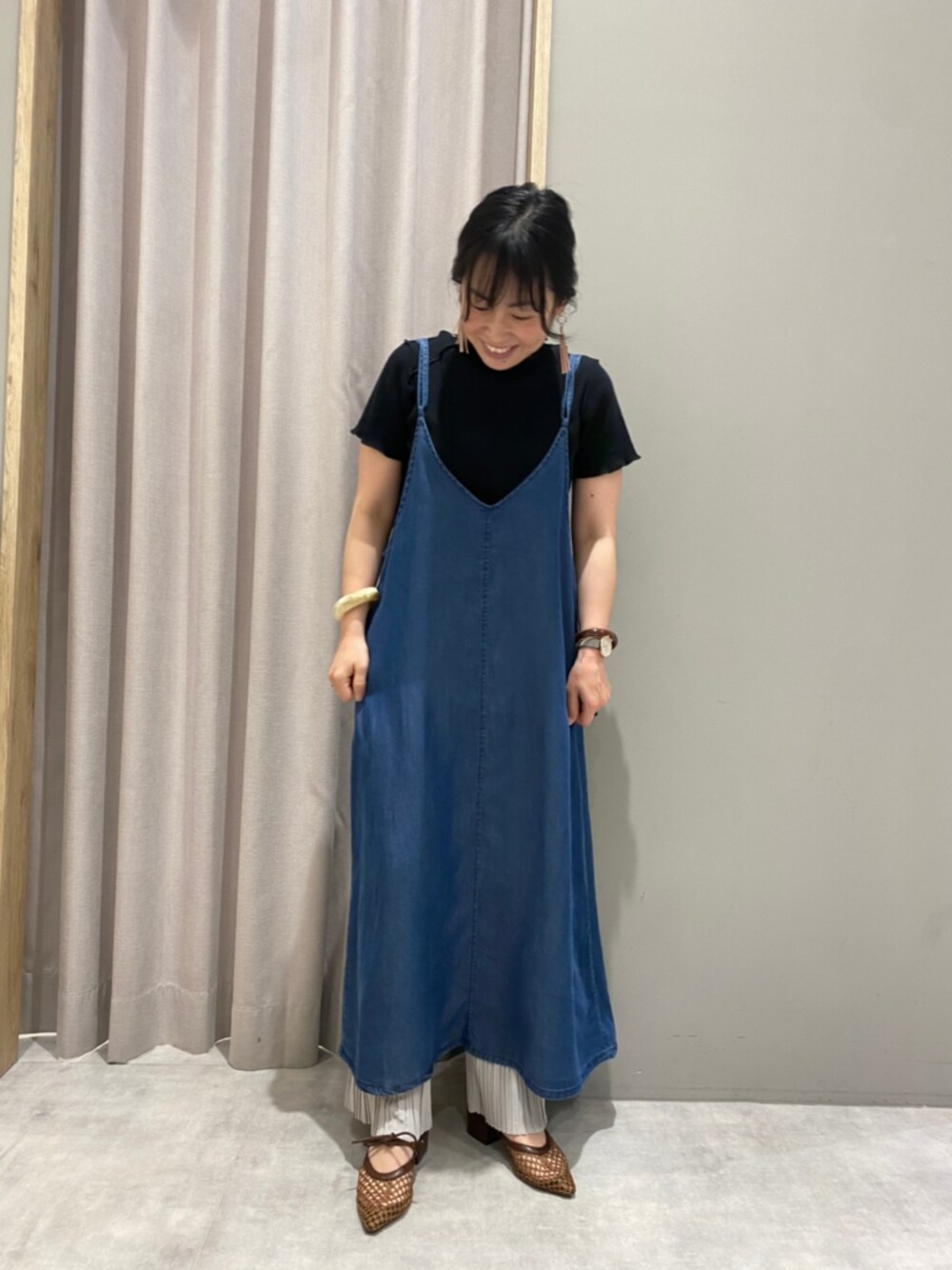 「初夏コーデ、大人カジュアル、きれいめカジュアル、ワンピース、MelanCleuge」｜「Melan Cleugeのアイテム（ワンピース、ブルー系）」を使った、てらさん（レディース・153cm）の春コーディネートの1枚目の写真