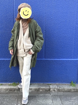 「オフホワイト」｜「アイテム（ミリタリージャケット）」を使った、miiii__000さん（レディース・158cm）の冬コーディネート