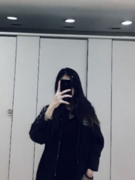 Rhiannon Paradiseさんのコーディネート